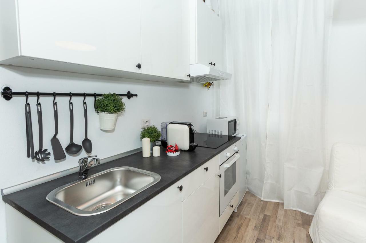 Apartment Mamiani 6 Милано Екстериор снимка