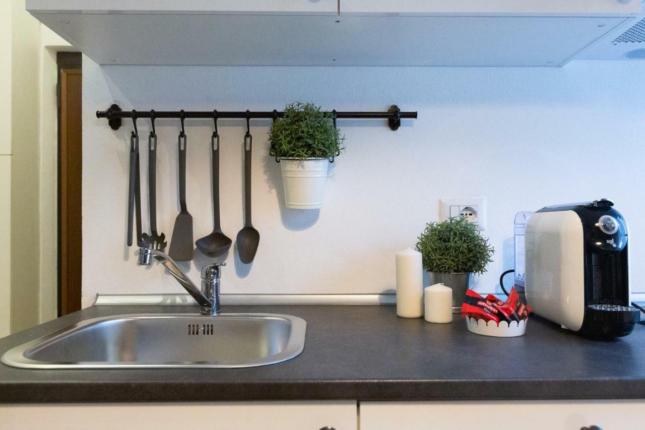 Apartment Mamiani 6 Милано Екстериор снимка